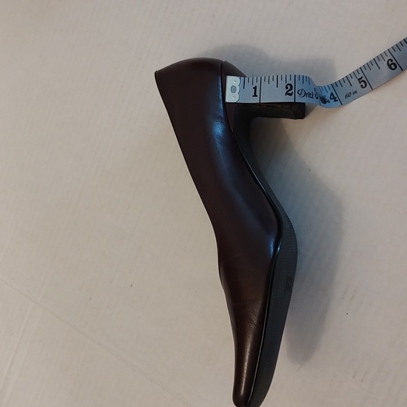 Ladies Villagers Burgundy Shoes Size 8 Make An Offer - Picture 10 of 12